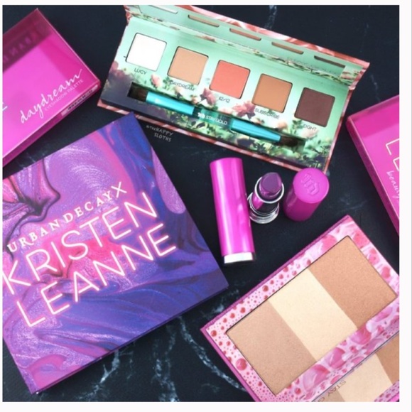 Urban Decay X Kristen Leanne Beauty Beam Highlighter Palette - Picture 6 of 8
